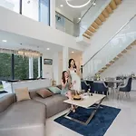 Villa Sol, Luxe 5 Beds