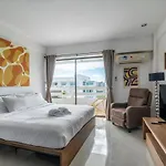 อพาร์ทเม้น Jomtien Condotel Seaview 11th Floor