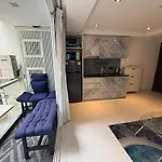 2 Bedrooms With Coffee Machine,gym,rooftop Pool * Pattaya