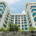 อพาร์ทเม้น 2 Bedrooms With Coffee Machine,gym,rooftop Pool Pattaya