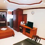 Apartment Mn Budget Near Lk Metro *