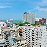 อพาร์ทเม้น The Base 851 By Numam Pattaya
