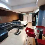 โรงแรม Delmar 2*