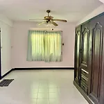Lawans Villa