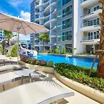 อพาร์ทเม้น Grand Avenue X Monthstayz Thailand *