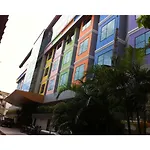 Palette Walking Street โรงแรม