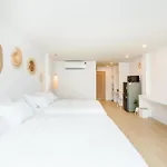 Truely Bed & Breakfast