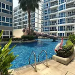 อพาร์ทเม้น Grand Avenue X Monthstayz Thailand *