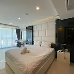 Grand Avenue By Monthstayz Thailand Pattaya