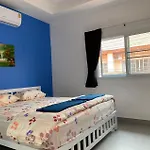 芭提雅中心5卧现代别墅 Modern Villa