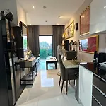 The Axis Pattayaใจกลางเมืองวิวทะเลภูเขา อพาร์ทเม้น Pattaya