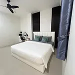 Apartment Dad N Mom's House By Thongnak