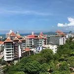 อพาร์ทเม้น The Axis Pattayaใจกลางเมืองวิวทะเลภูเขา Pattaya