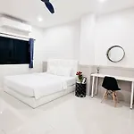 Apartment Dad N Mom's House By Thongnak Pattaya