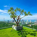 อพาร์ทเม้น Skyline Serenity By Mountain Park