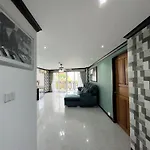 Spacious 2Br Condo - 3 Balconies Green Views