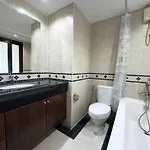 Spacious 2br - 3 Balconies Views วันหยุดที่บ้าน *