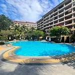 วันหยุดที่บ้าน Spacious 2br - 3 Balconies Views *