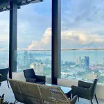 Comfort Room In Panorama Sky View Apartment