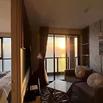 อพาร์ทเม้น Luxury 2br Sea View Unit I 35th Floor Rare Unit