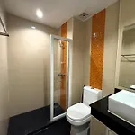Bright Corner Pool-view With Balcony - New Nordic Vip 3, Pratumnak * Pattaya