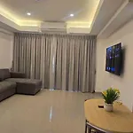 Apartment Big 1 Bedroom Close To 
