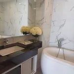 Luxury 2br Sea View Unit I 35th Floor Rare Unit *