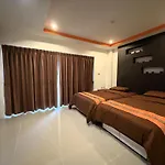 Pool-view With Balcony - Nordic Vip 3, Pratumnak * Pattaya