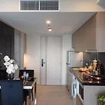 Luxury Sea View 1br Rooftop Infinity Pool & Gym * Pattaya