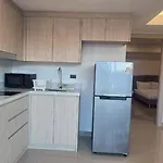 Apartment Big 1 Bedroom Close To 