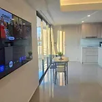 Big 1 Bedroom Close To 
