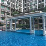 E01 Arcadia Boutique 2-bedroom Apartment, Big Tv, Netflix, Washer & Dryer * Pattaya