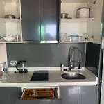 Apartment E01 Arcadia Boutique 2-bedroom Apartment, Big Tv, Netflix, Washer & Dryer *