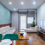 Lynn House อพาร์ทเม้น *