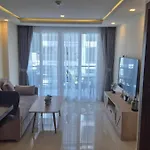 Apartment Grand Avenue D512 *