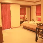 Rouge Service Apartments, Soi Buakhao