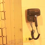 โรงแรม Rouge Service Apartments, Soi Buakhao 3*