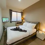 อพาร์ทเม้น Skyline Serenity By Mountain Park *