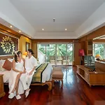Resort Avalon