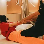 เดอะ โกลเด้น วิล บูติคแอนด์สปา