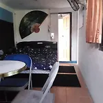 Ben & Lek Guesthouse