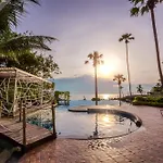 The Palm Wongamat X Monthstayz Thailand อพาร์ทเม้น