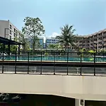The Pride Avenue Soi Buakao อพาร์ทเม้น