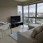 Large High Floor, Pool Great Location