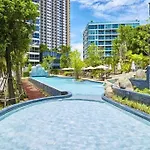 Large High Floor, Pool Great Location อพาร์ทเม้น Pattaya