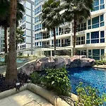 อพาร์ทเม้น Grand Avenue X Monthstayz Thailand *