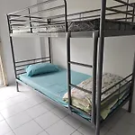 Js786 Cafe&bistro Hostel *