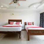 โรงแรม Oyo 438 24