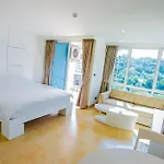 The Cliff 2* Pattaya