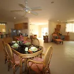 Butterfly Garden Boutique Residences By Frasier, A Lifestyle Destination And 1 To 3 Bedroom Units, 2 Full Bathrooms, Rain Shower, Bath, Complete Kitchen, Staff 24-7,fast Fiber Optic Wifi, 55